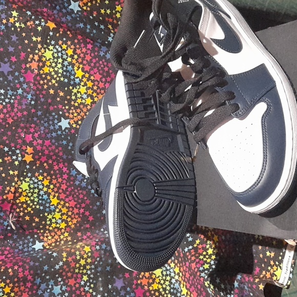 Air jordan 1 Mid - Picture 8 of 9